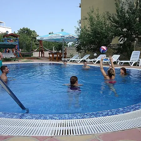 Aquarelle And Villas Aparthotel