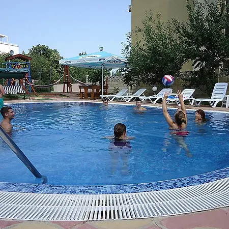 Aquarelle And Villas Aparthotel