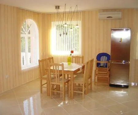 Aquarelle And Villas Golden Sands
