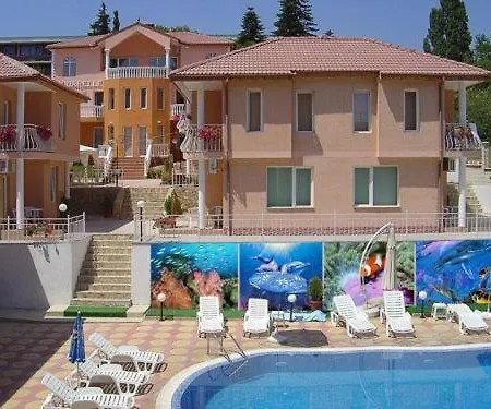 Aparthotel Aquarelle And Villas Golden Sands