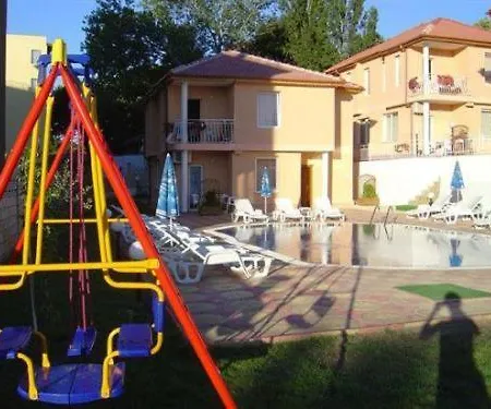 Aquarelle And Villas Aparthotel Golden Sands