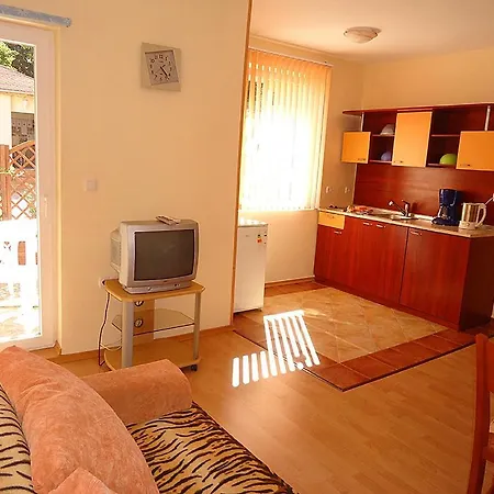 Aparthotel Aquarelle And Villas Golden Sands