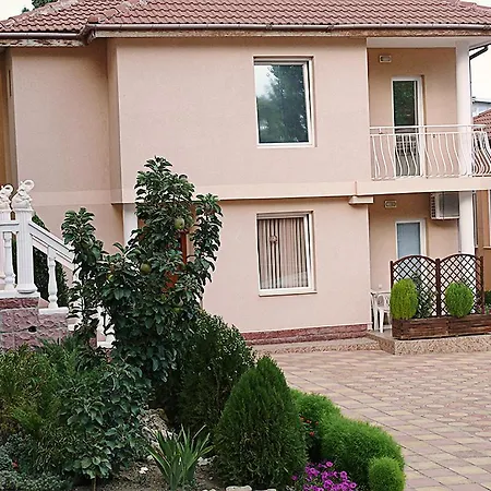 Aquarelle And Villas Aparthotel Golden Sands